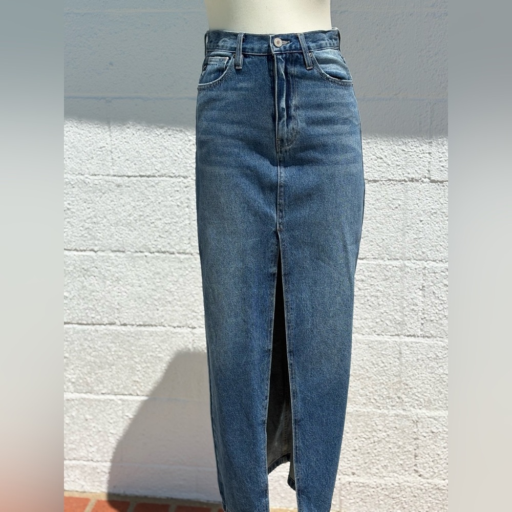 Classic Blue Denim midi Skirt